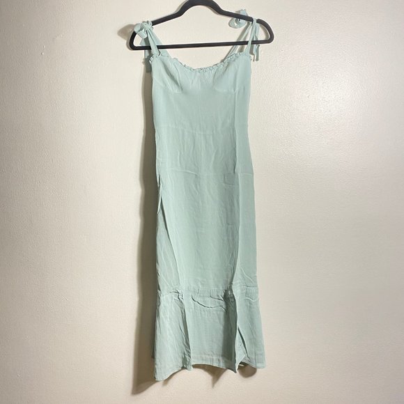 Reformation Peptites Nikita Dress in Celadon - Picture 7 of 12